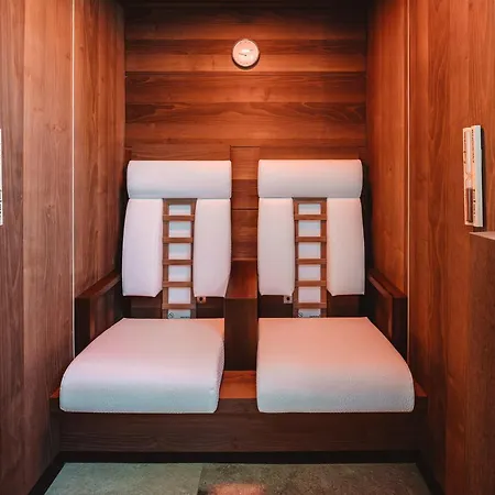 Отель Edelweiss Superior 3*