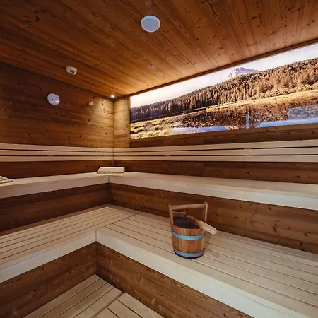 Edelweiss Superior Hotel