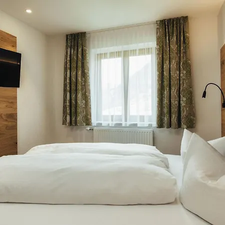 Hotel Edelweiss Superior