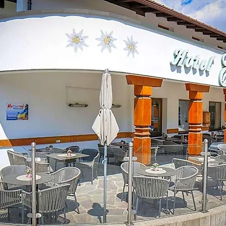 Отель Edelweiss Superior Наудерс