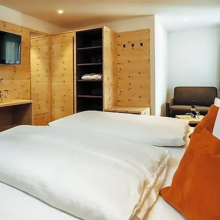 Отель Edelweiss Superior 3*