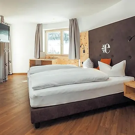 Edelweiss Superior 3*