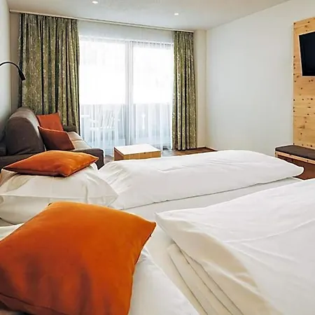 Edelweiss Superior Отель 3*