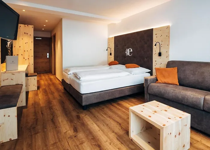 Edelweiss Superior Отель Наудерс