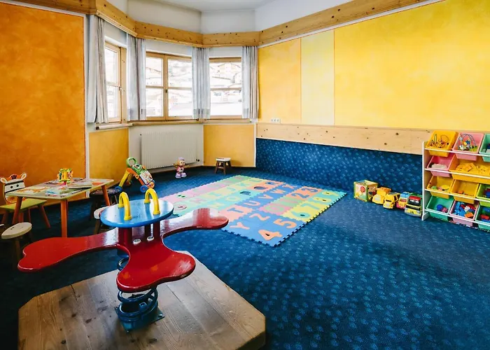 Edelweiss Superior Отель Наудерс