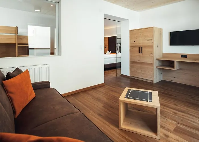 Отель Edelweiss Superior