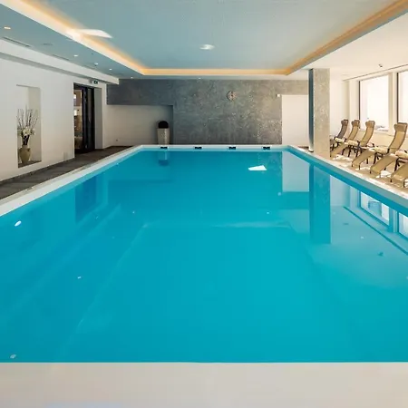 Edelweiss Superior Hotel