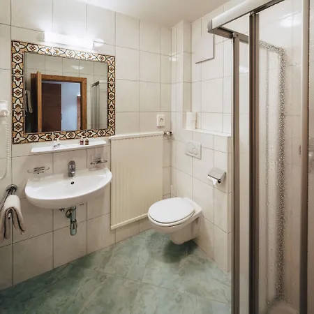 Edelweiss Superior Hotel