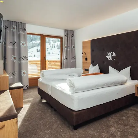 Edelweiss Superior Hotel